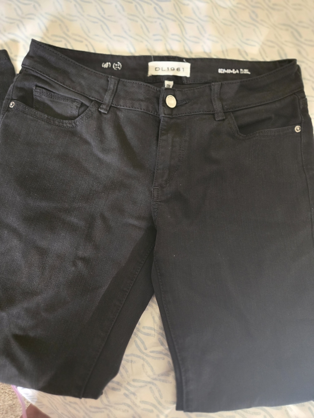 DL1961 Black Skinny Jeans with Clean Finish